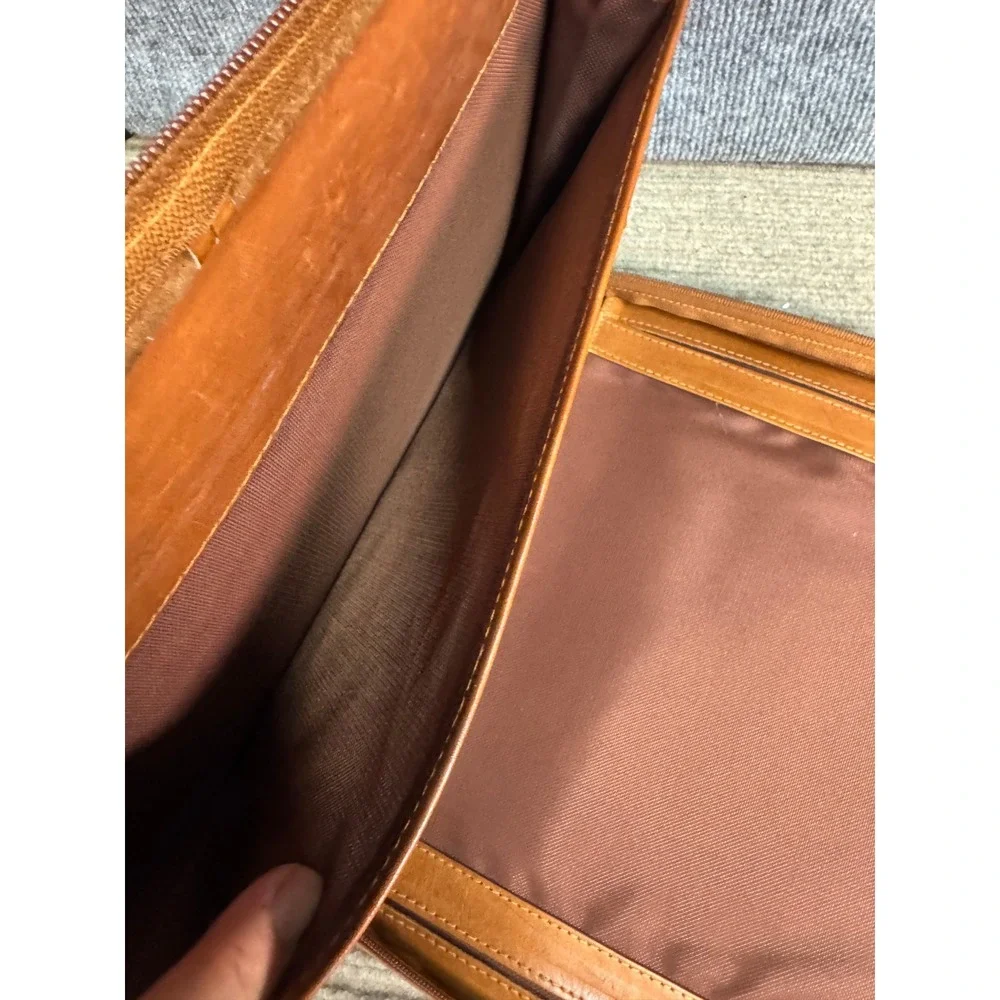 Vintage Tan Leather Zip Around Portfolio Binder Organizer Retractable Handle